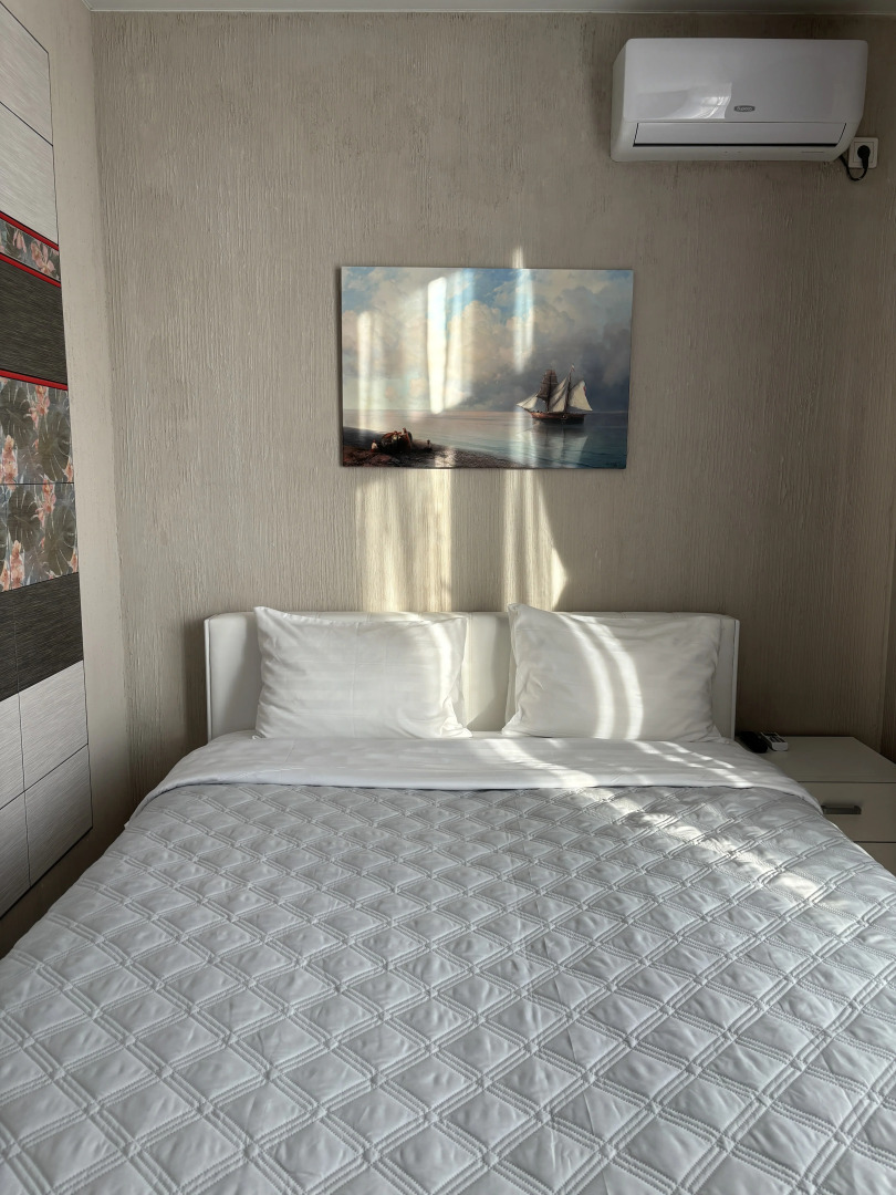 Вилла с бассейном и 5 мастер спальнями