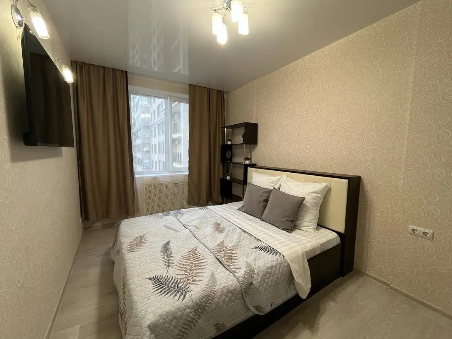 Апартаменты Уютные 3-комнатные на Июльских Днях 1к1