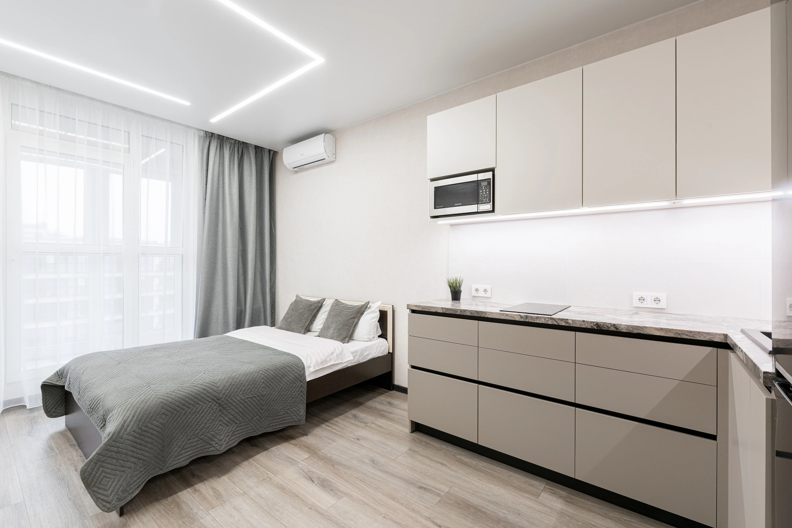 Апартаменты Apart+ Теслы 24 black