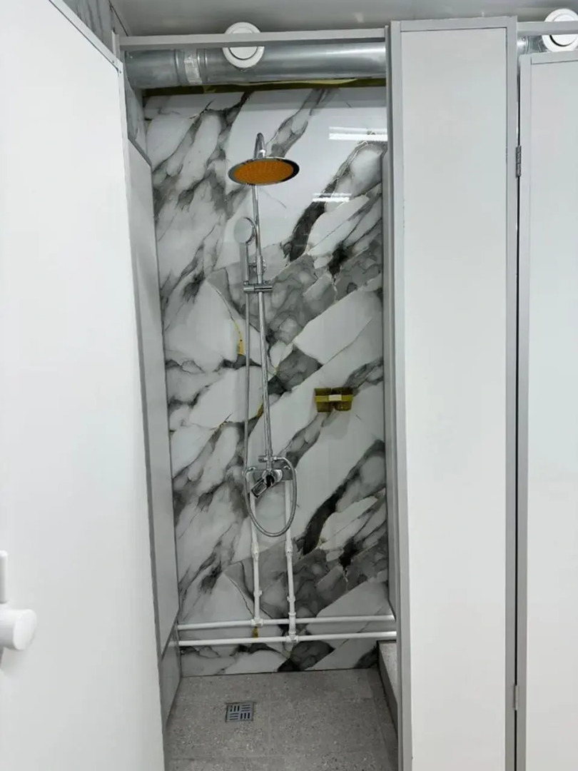 Отель Мустанг