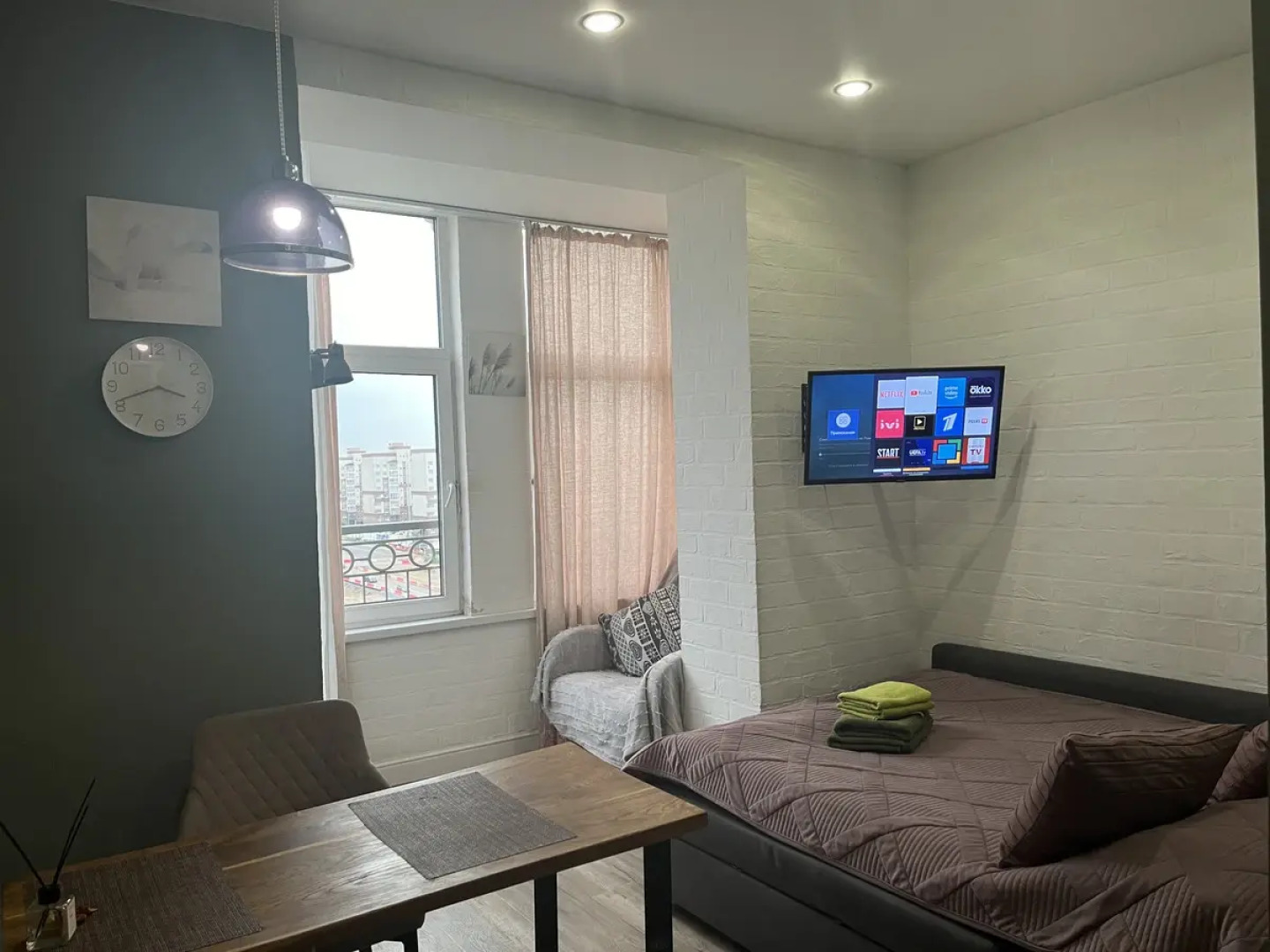 Апартаменты Happy People на улице Галины Вишневской 5