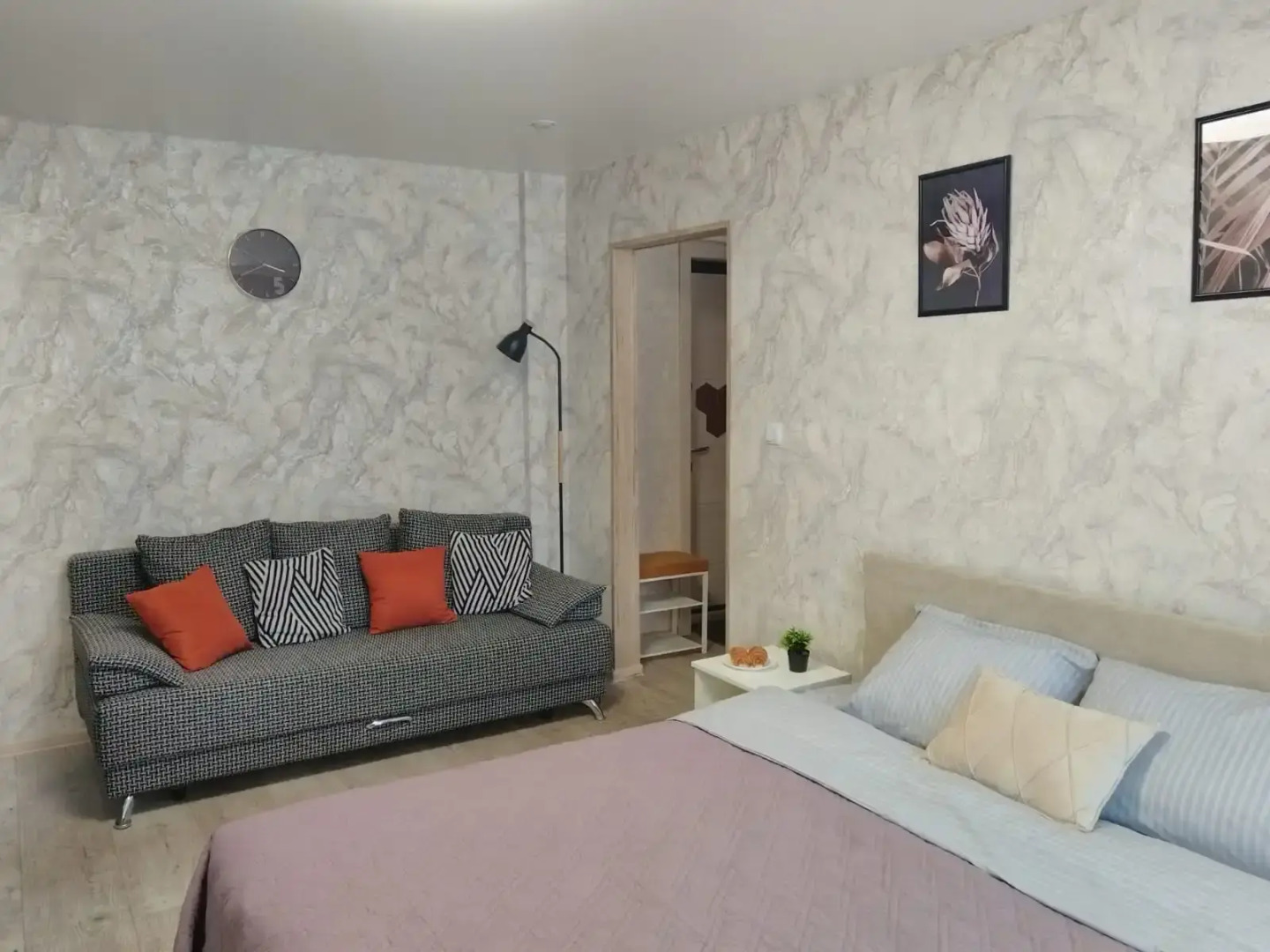 Апартаменты 50 лет Октября 18