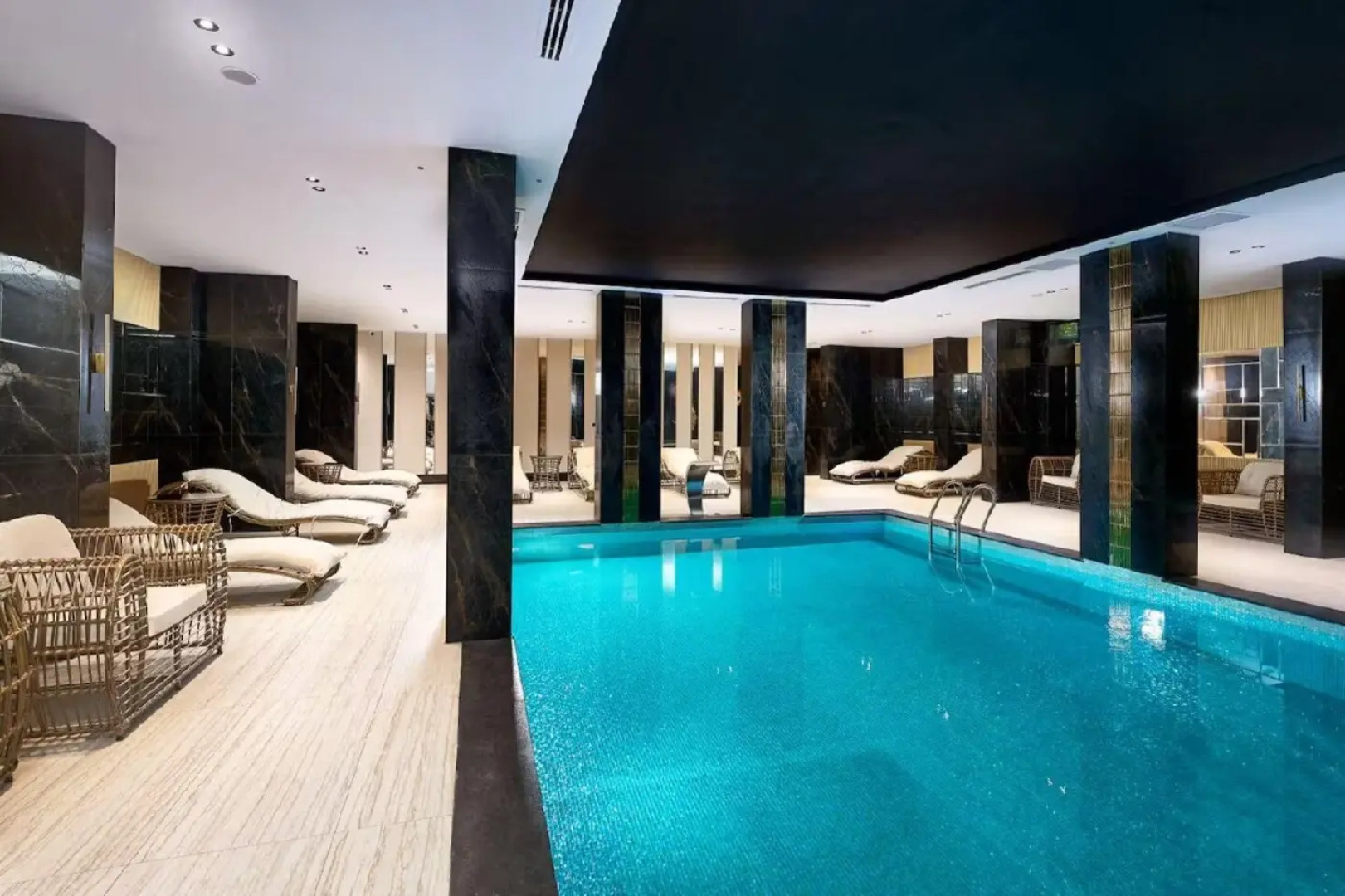 Апартаменты 1+1 Qoople Legend A4 в 100 м от моря