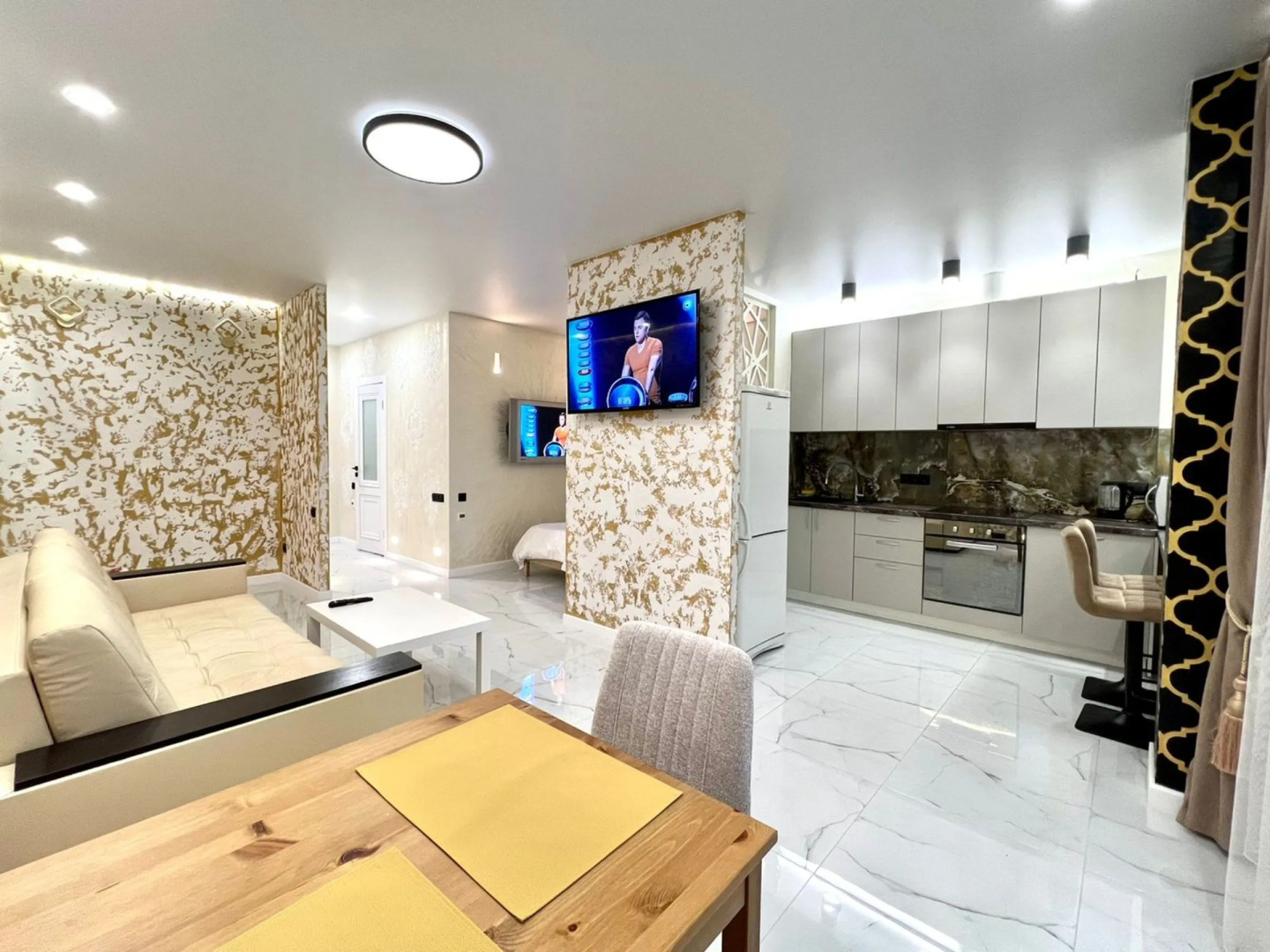 Апартаменты ИннХоум Sky Studio 19 этаж