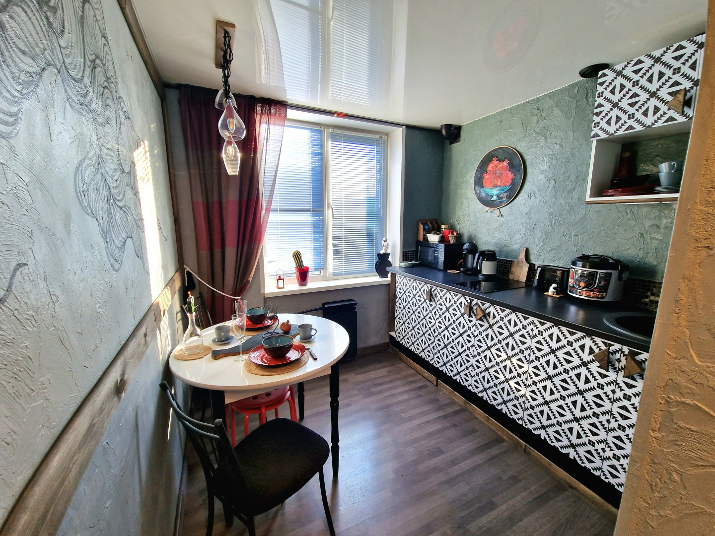 Квартира уютная двушка в двух минут от ЖД вокзала