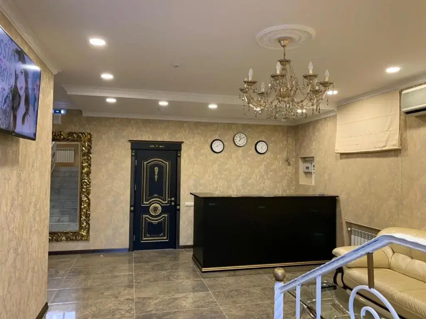 Отель Империя