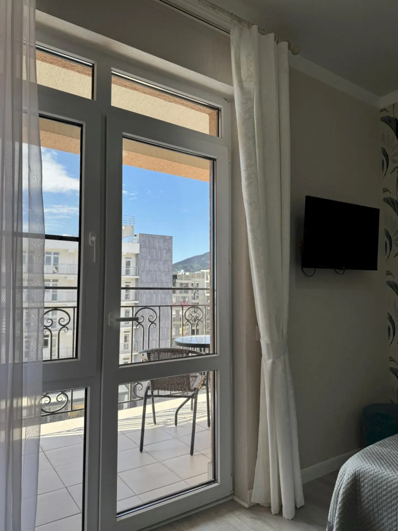 Квартира 488 1-к с видом на море и горы с балконом