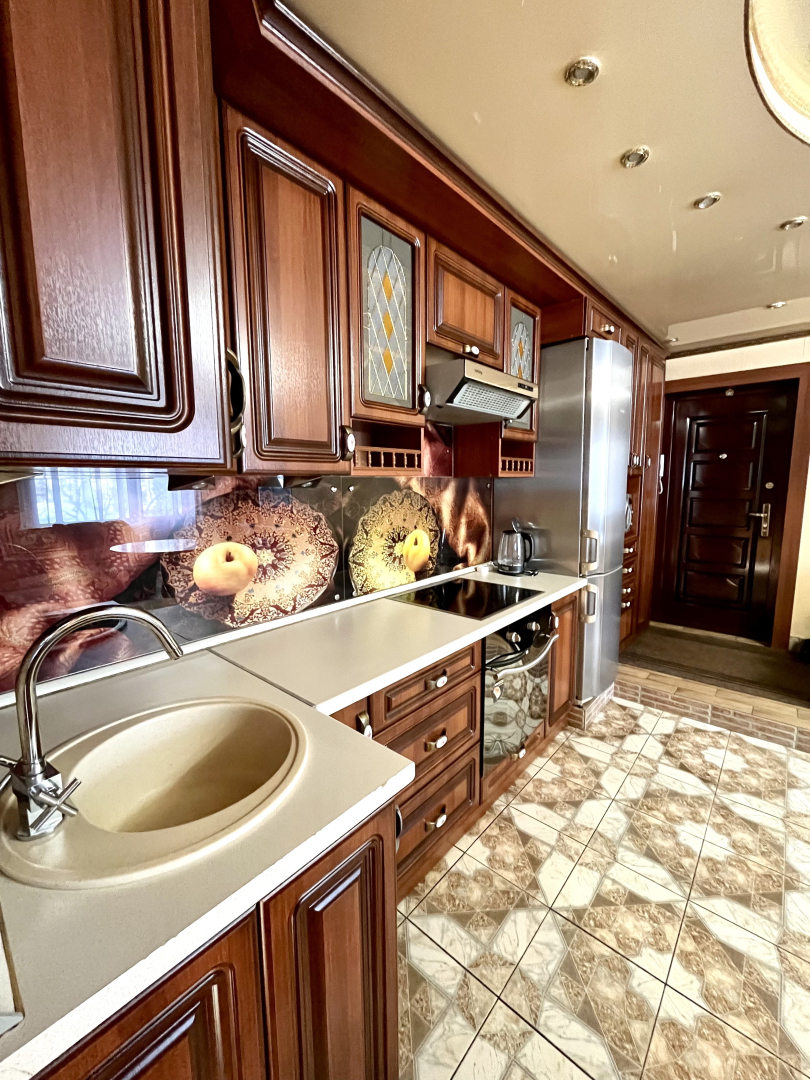 Квартира Трехкомнатная