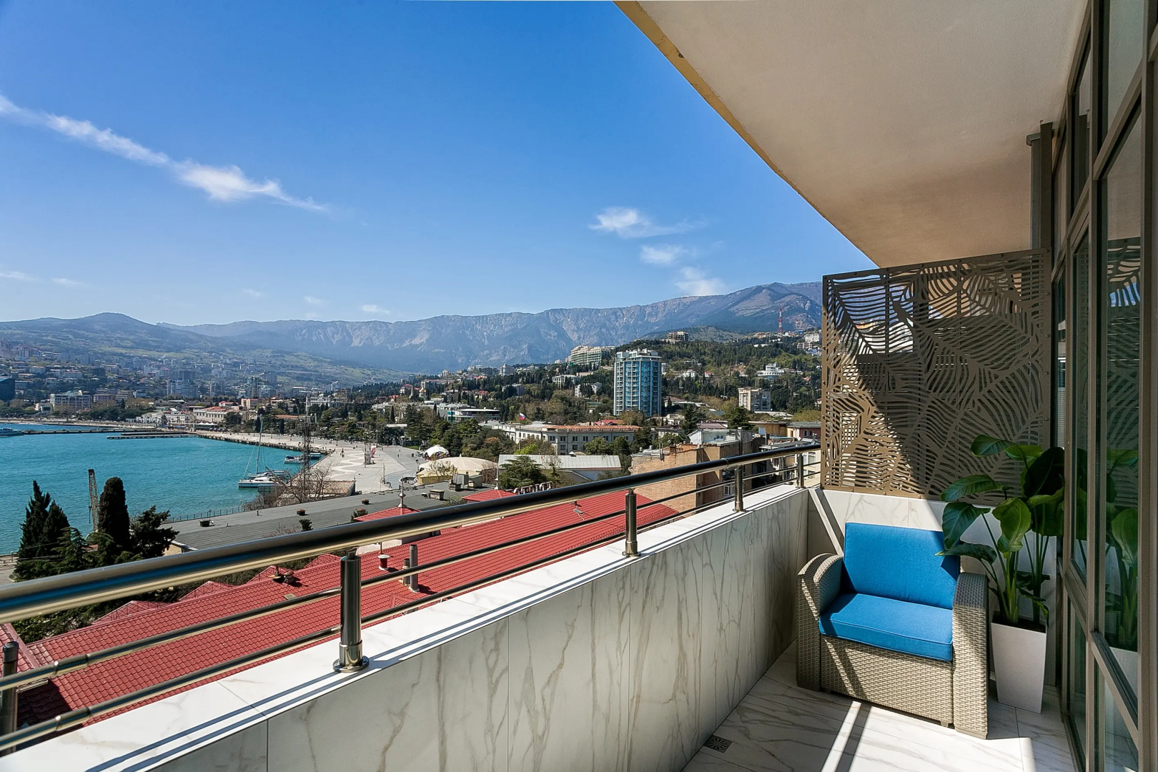 Апартаменты Yalta Plaza