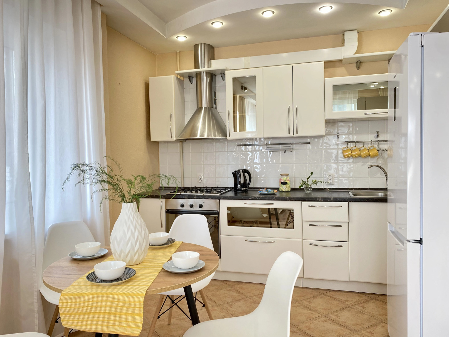 Апартаменты Sunny сети DeNewHome у площади Ленина