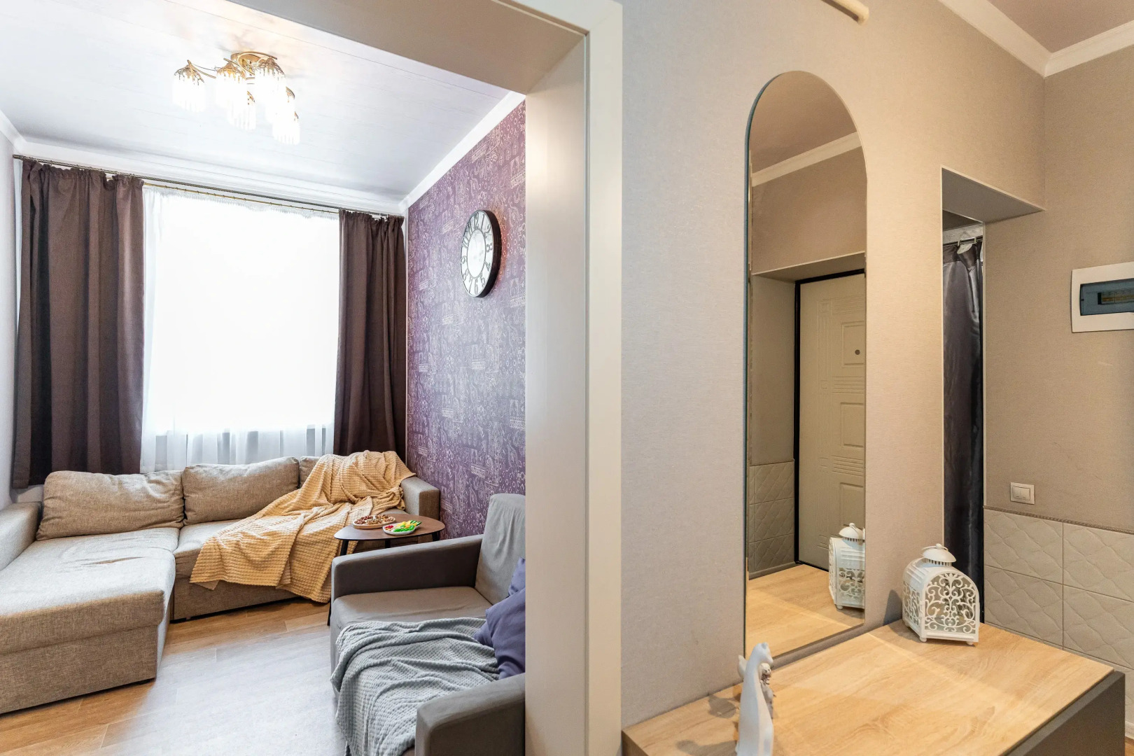 Апартаменты в Центре с Видом на Крейсер Михаил Кутузов от  LetoApart