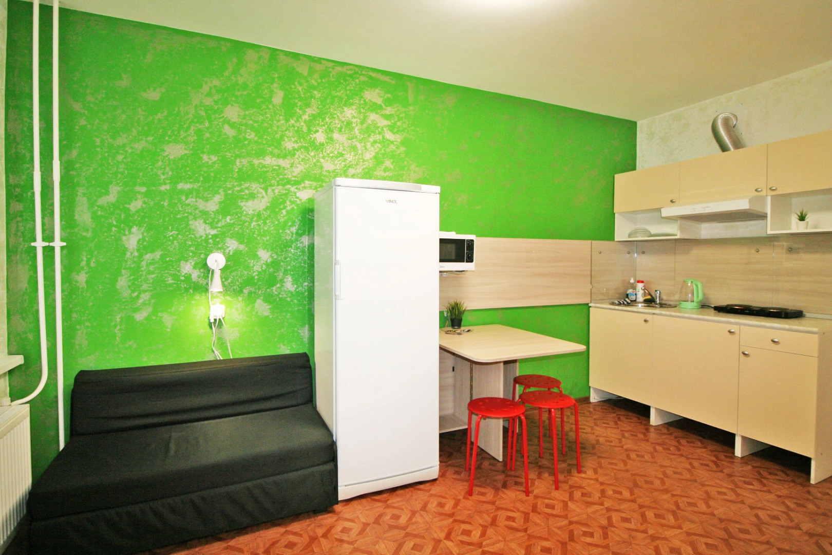 Квартира Арт-Галерея на Восточной 2к Посуточно Кириши