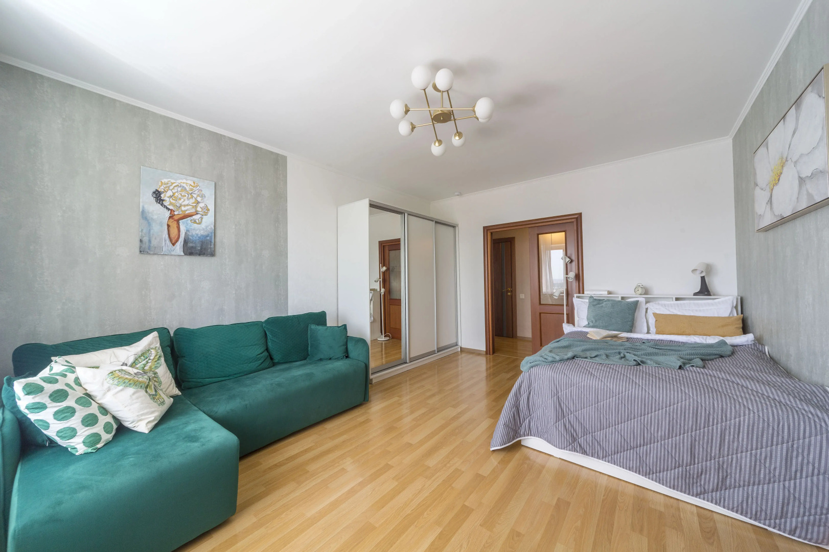 Апартаменты в Центре у жд Вокзала