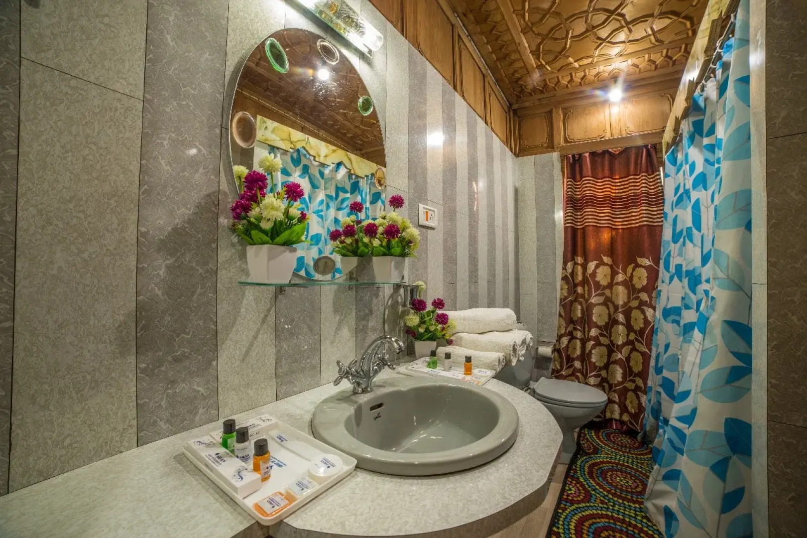 Отель Swan Group Of Houseboats