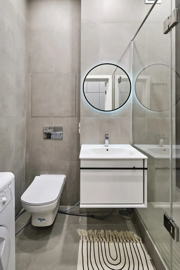 Квартира Уютная студия возле метро и пруда