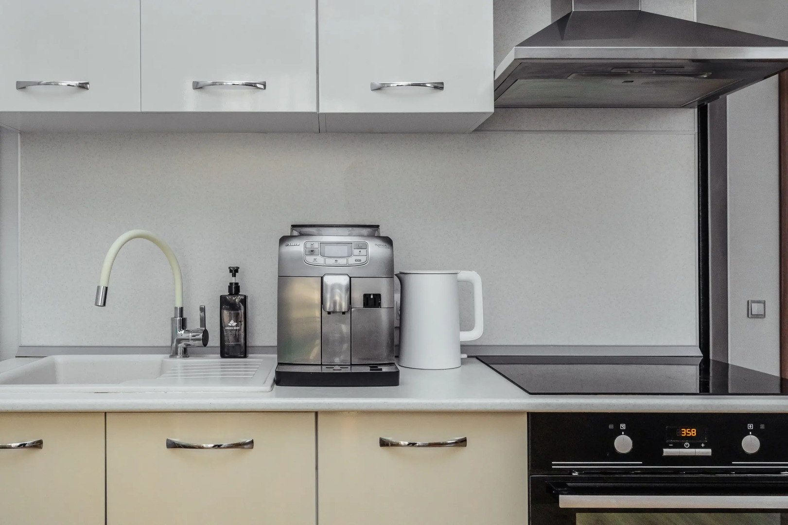 Апартаменты семейные у пляжа с подогреваемым бассейном