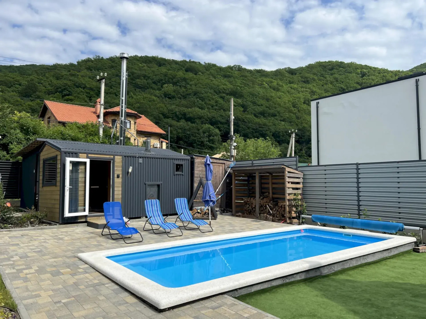 Частный дом 450 А-фрейм Лимон с тёплым бассейном и баней