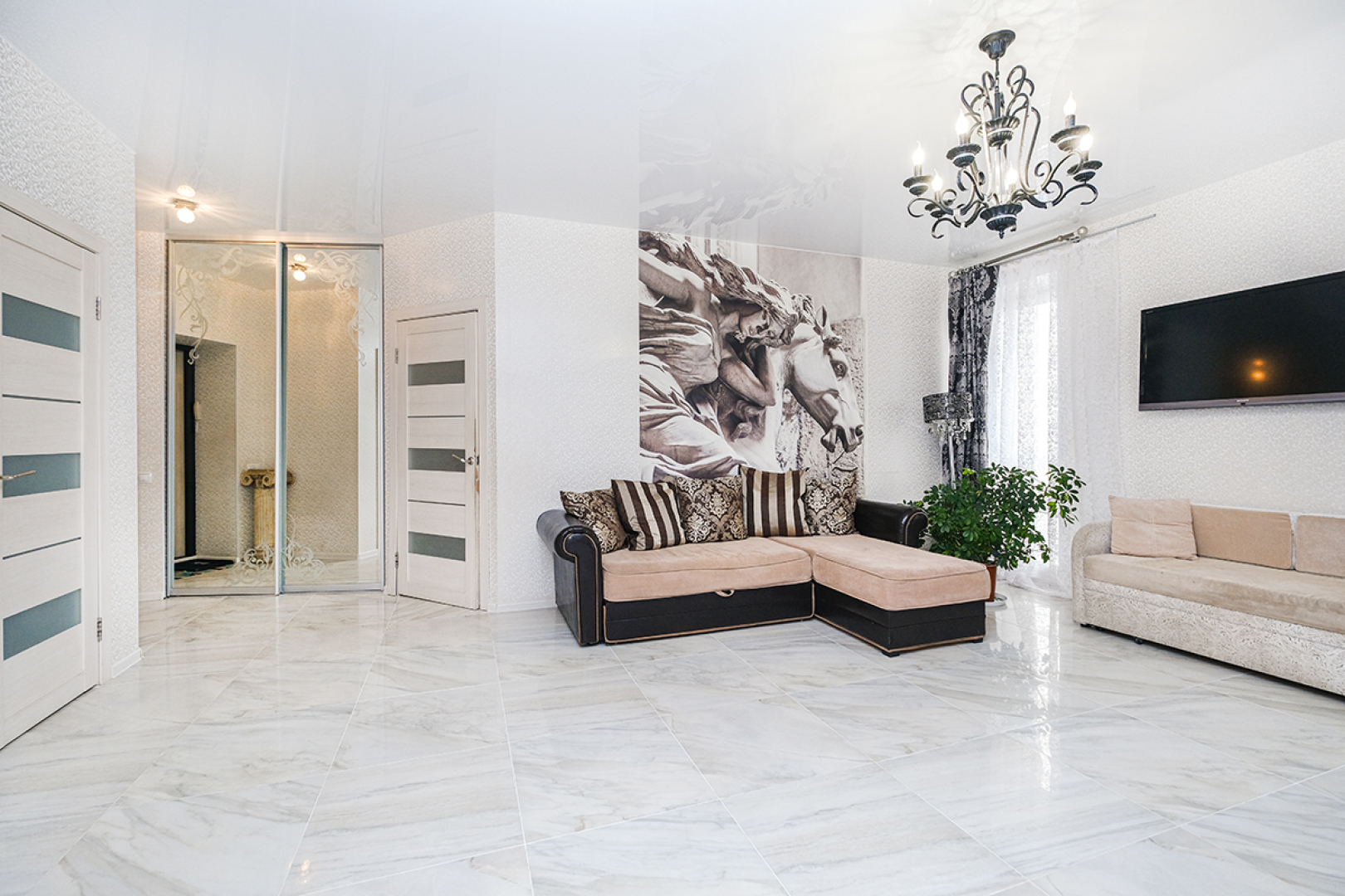 Kvartira na Marksa Apartments