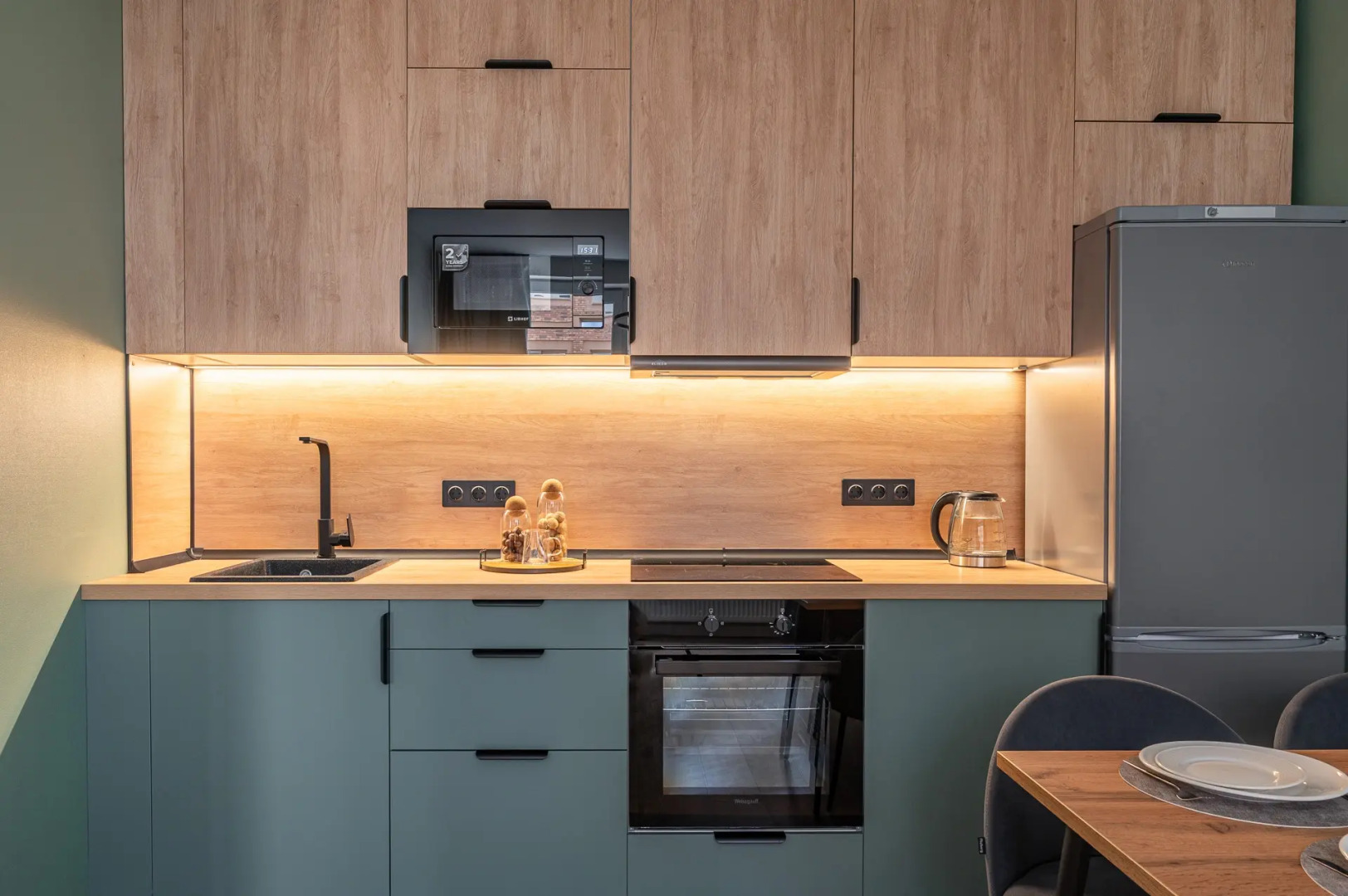 Апартаменты Евродвухкомнатные Stepanenkov на Шаумяна 30 на 4 этаже