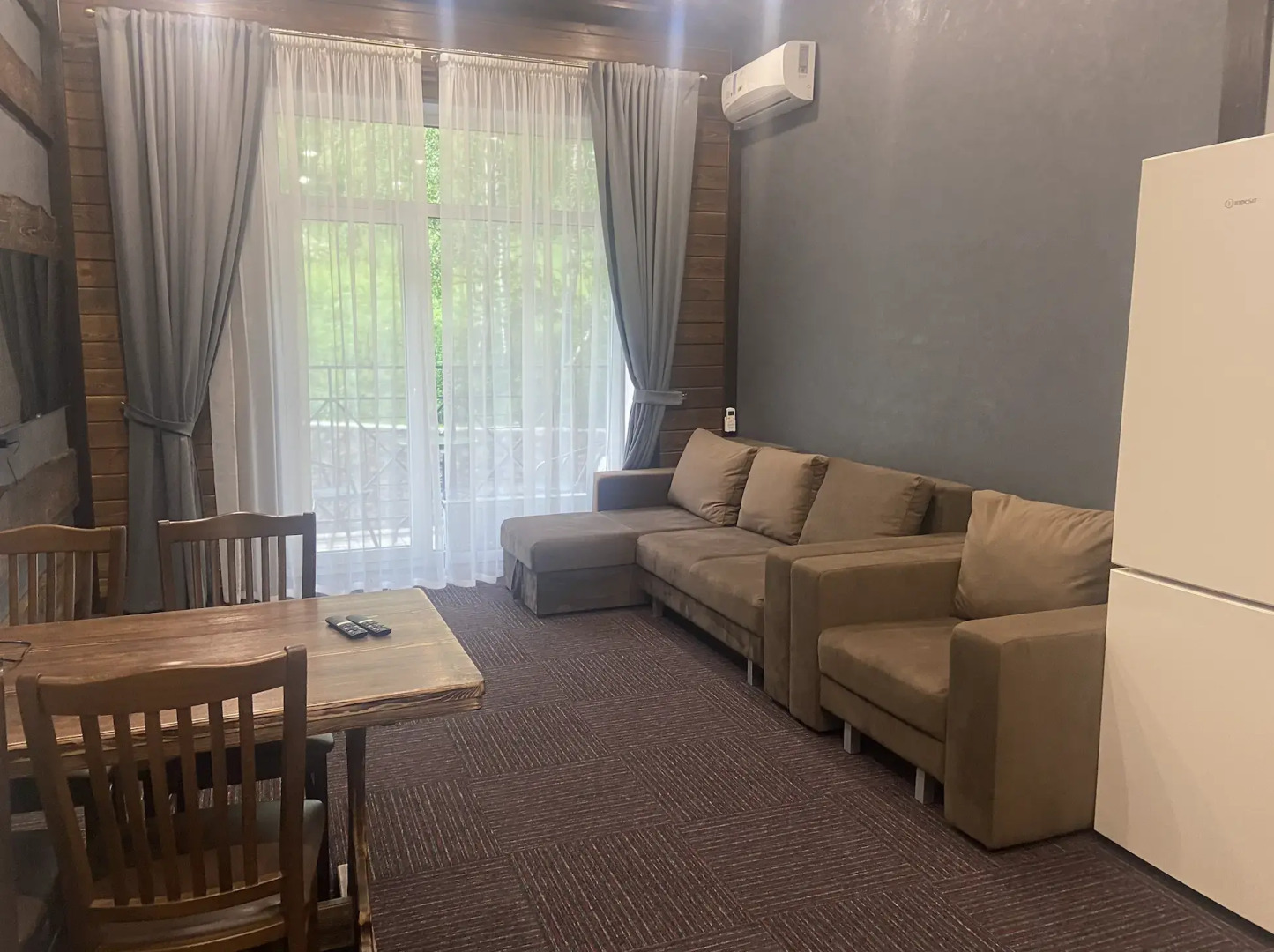 Апартаменты в ГЛК Солнечная Долина на 5 чел.