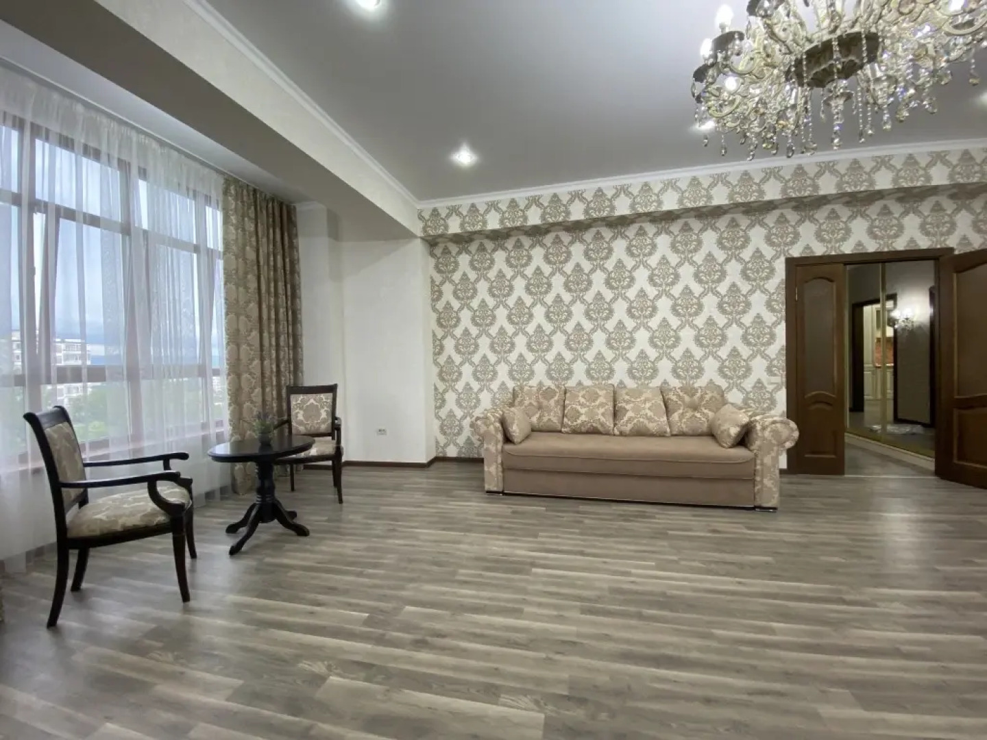 Апартаменты Le Majestic Lux возле Парка by Sutki26 2