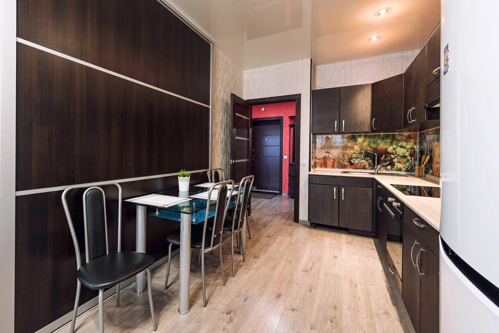 SC Apart Ostrovskogo 93D 7fl