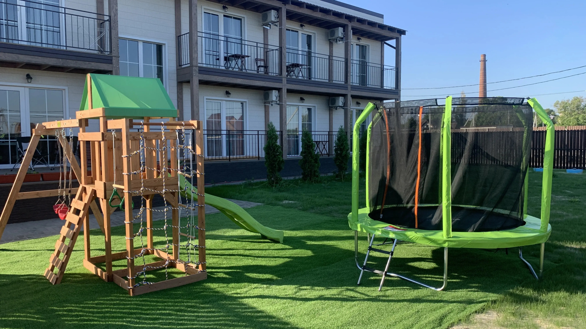 Отель Белый Лотос