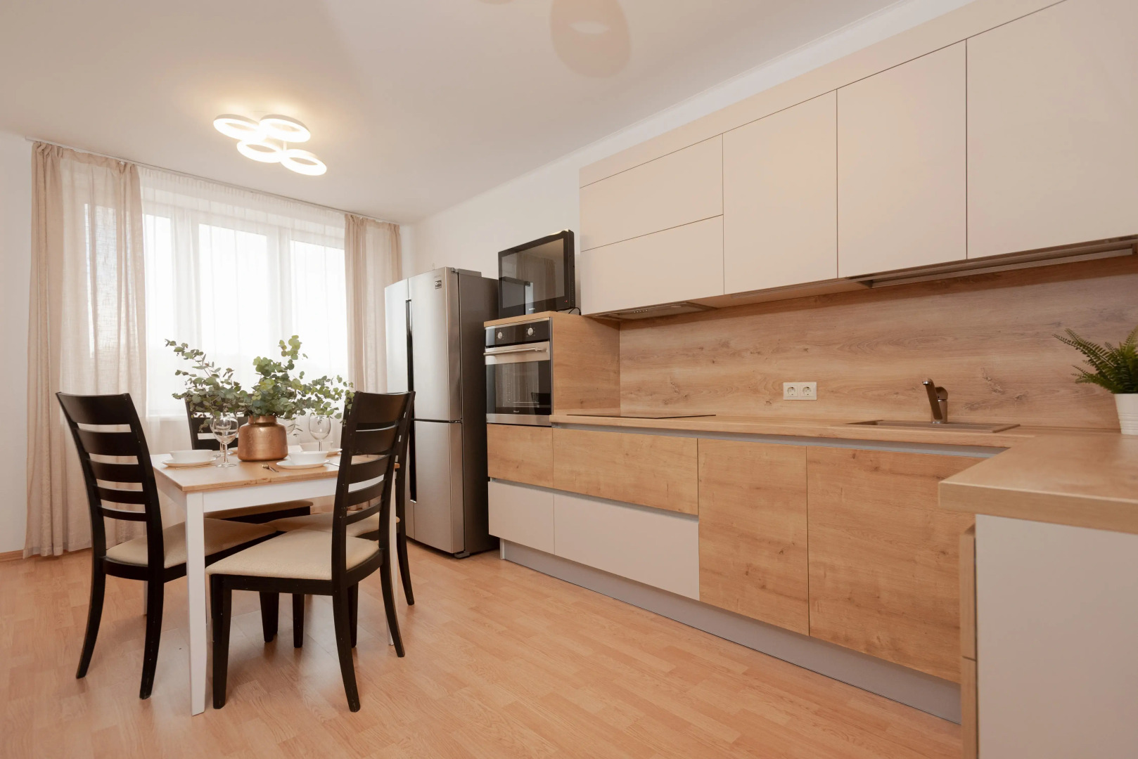 Квартира ApartHause просторные в тихом районе