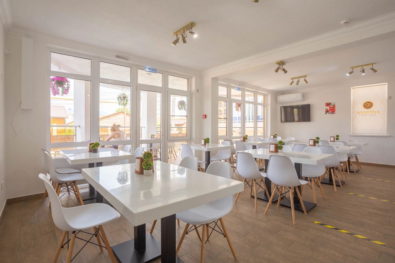 Отель Despina Family Hotel