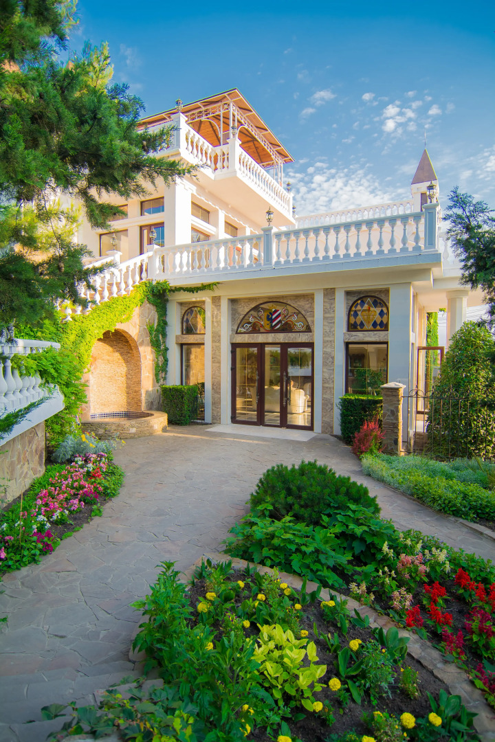 Отель Камелот