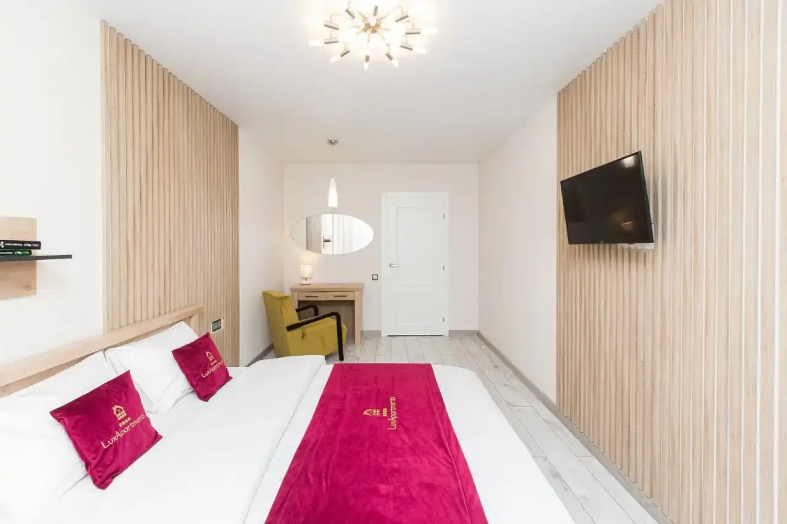 Апартаменты на Университетской Набережной