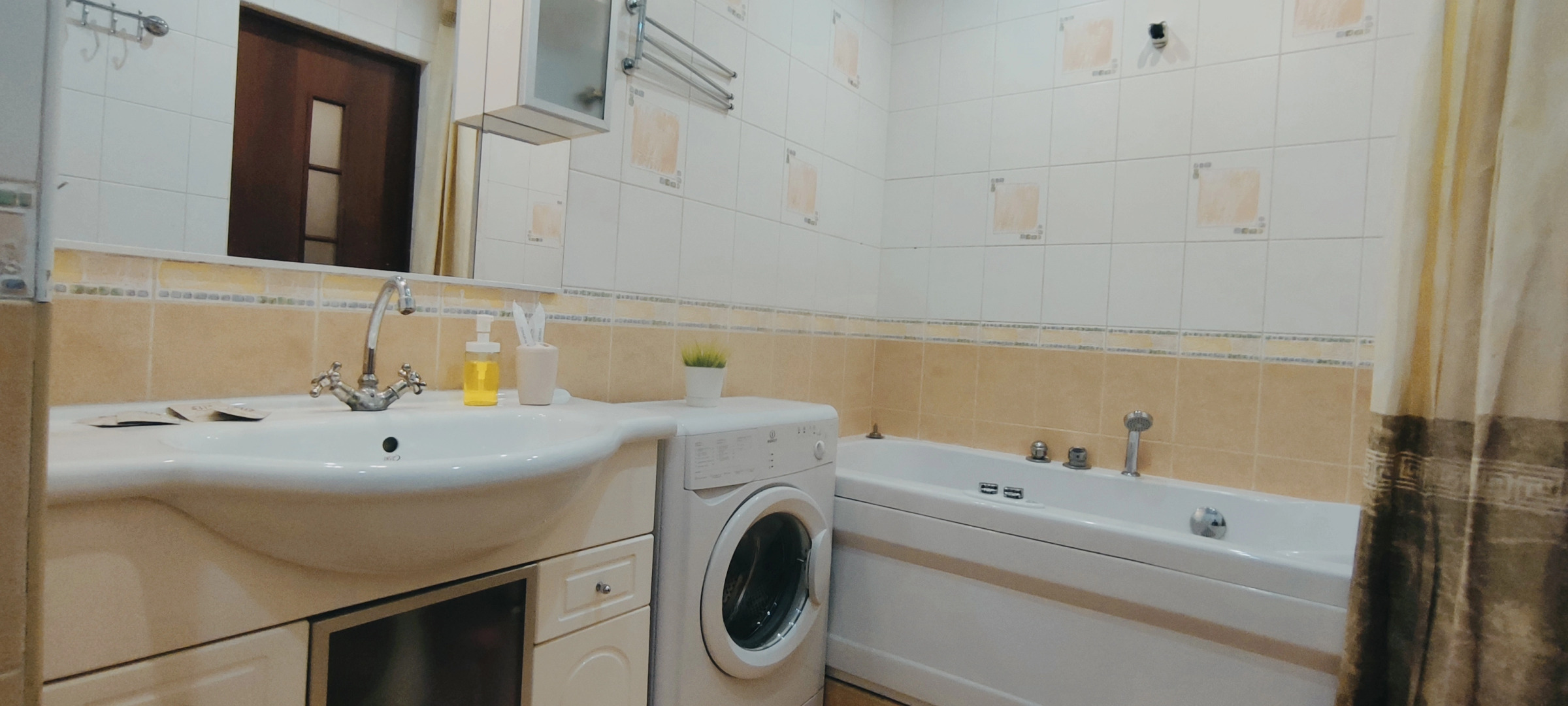 Апартаменты White Lodging на Индустриальной