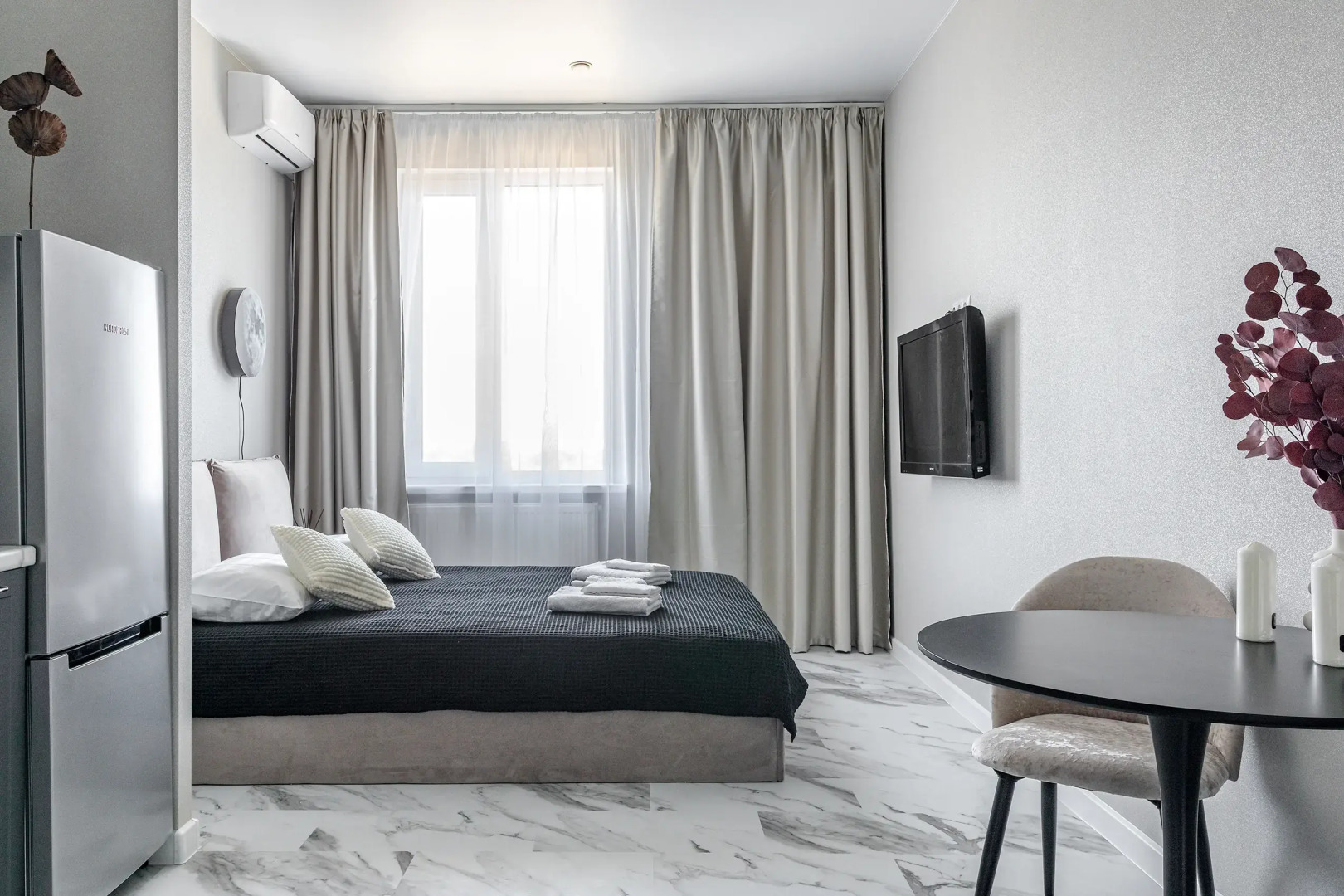 Апартаменты InHome24 Стильные апартаменты для двоих в Одинцово