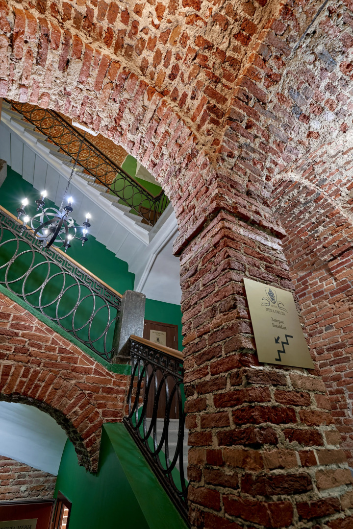 Отель Дельта Невы