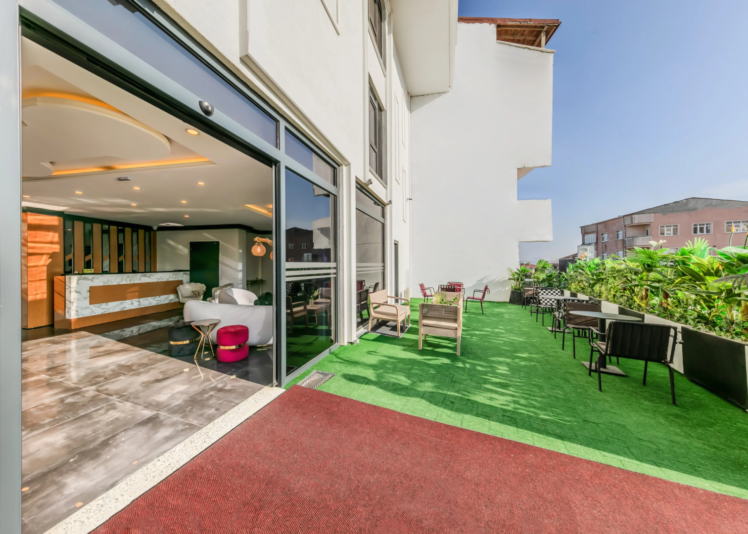 Отель Solin Airport Hotel