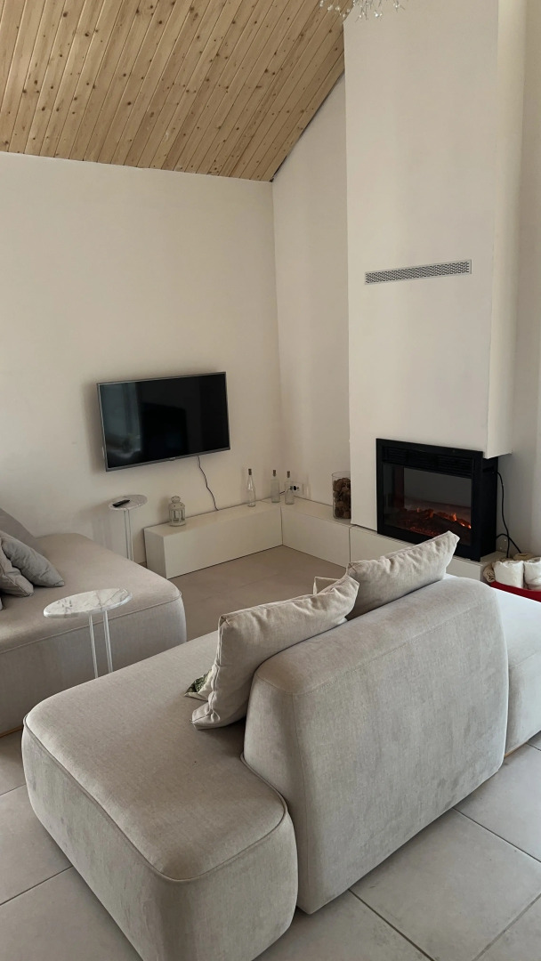 Частный Дом с Панорамными Окнами от Sheluha House