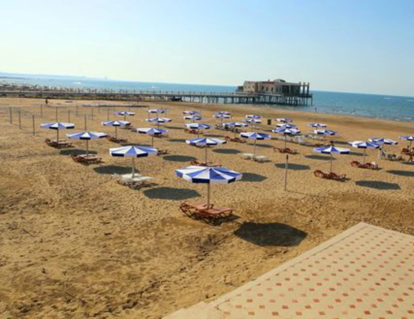 Отель Khazar Golden Beach Resort