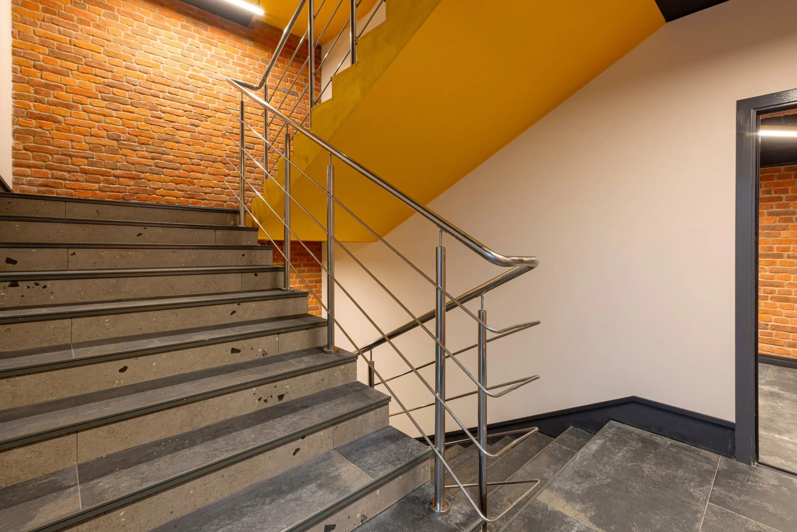 Апарт-отель izzziUP 4* COMMUNITY L&C