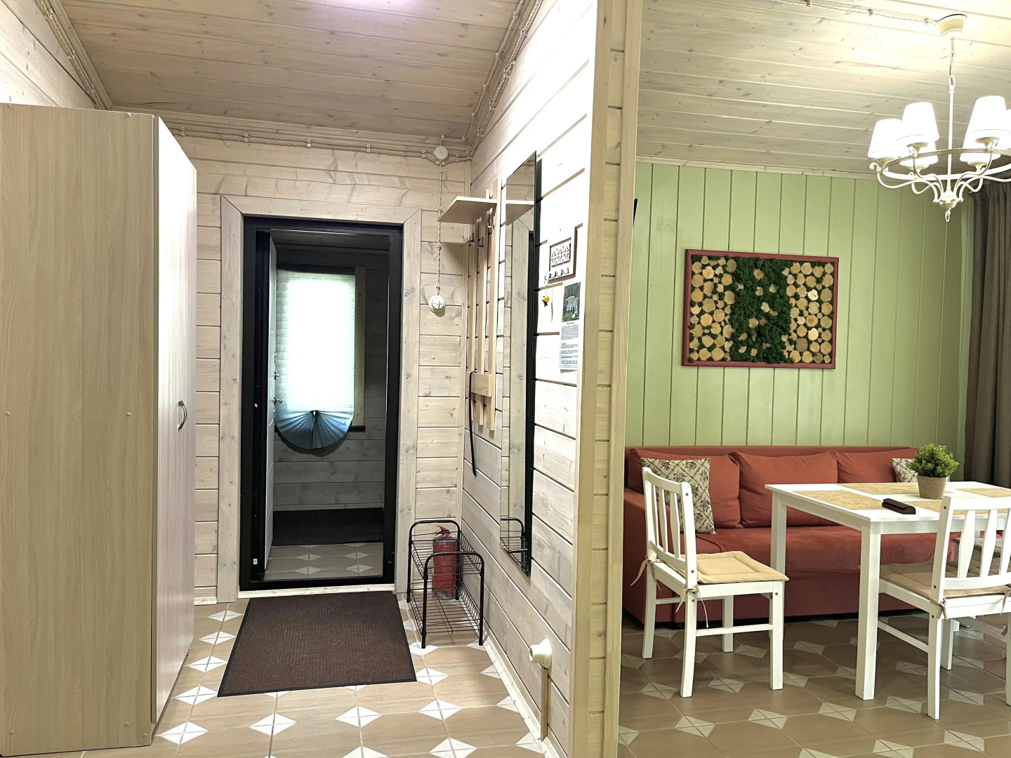 Лесной домик на берегу Озера Волго на Селигере - коттеджи Сосновый бор