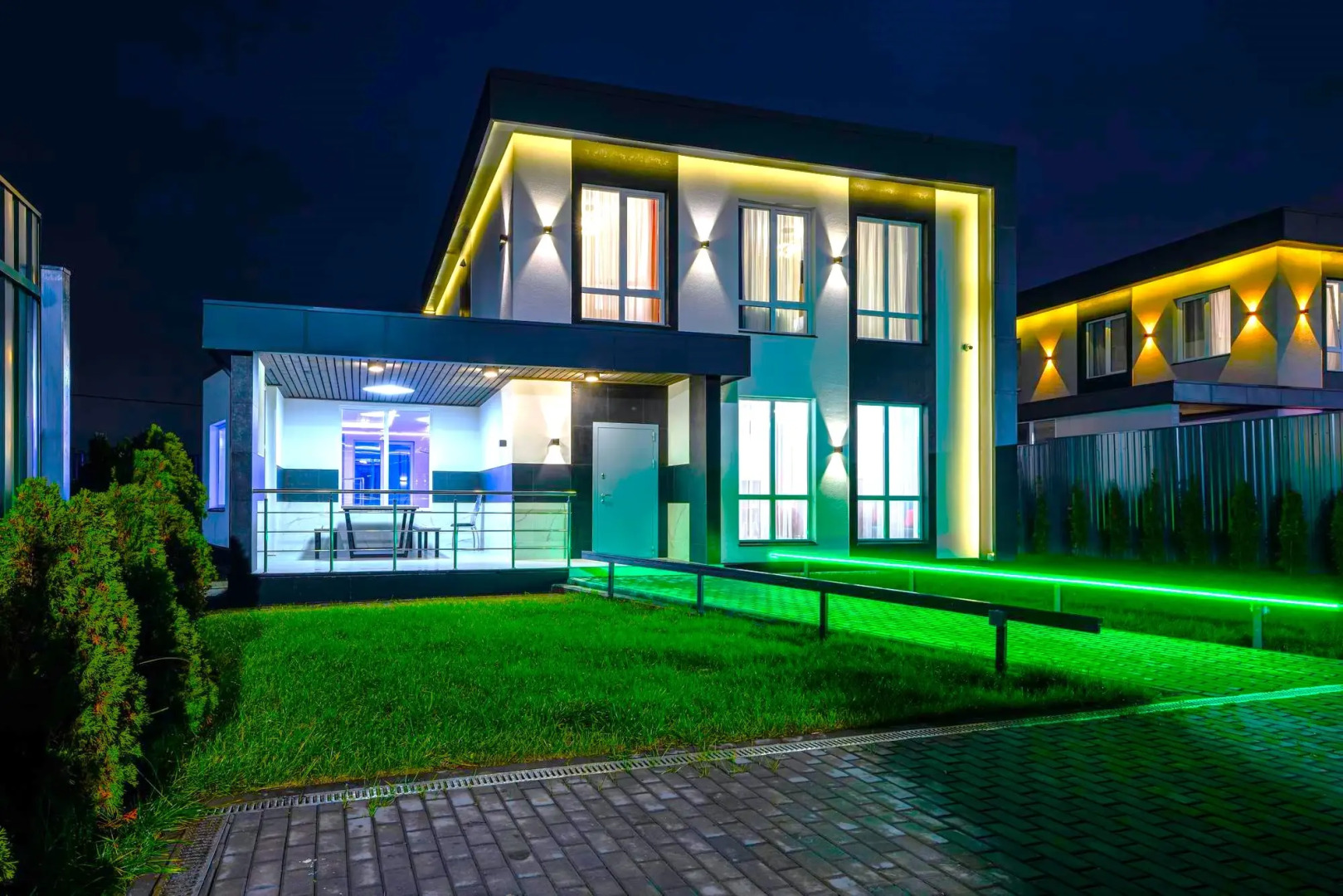 Частный дом Коттеджа с баней и бассейном