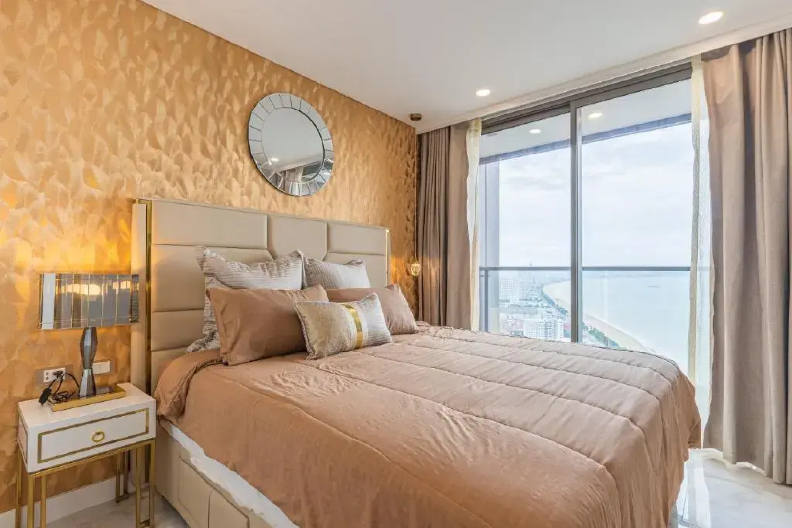 Апартаменты Copacabana Jomtien Beach