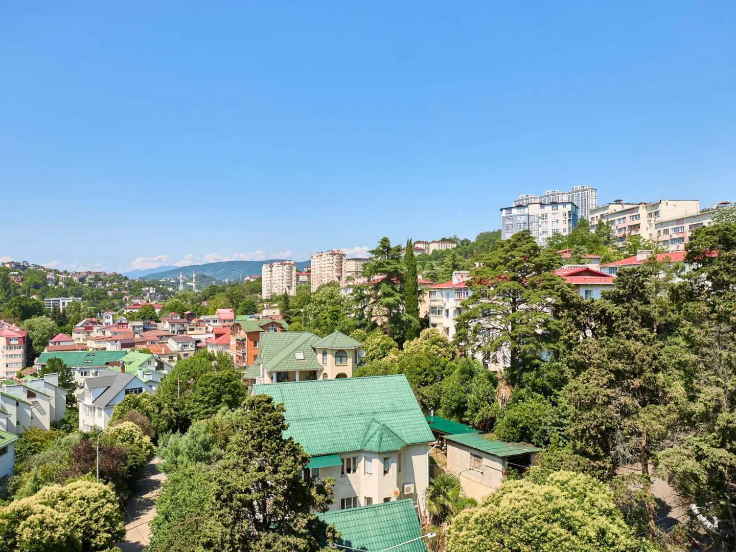 Апартаменты Фестивальный Lamare с Балконом и Видом на Парк Дендрарий