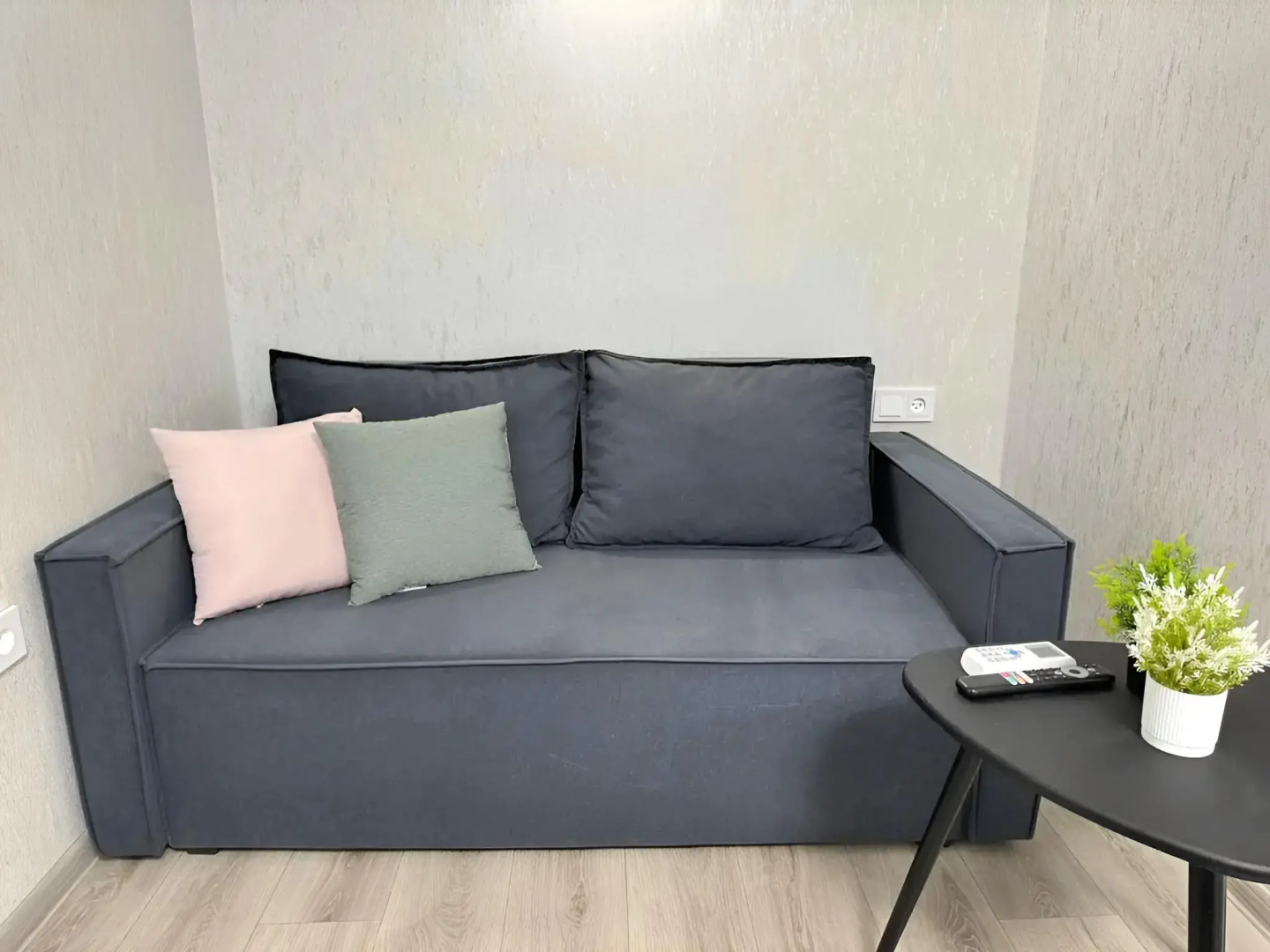 Квартира Уютная от ProКвартиры у Метро рядом с Центром на Декабристов 89В