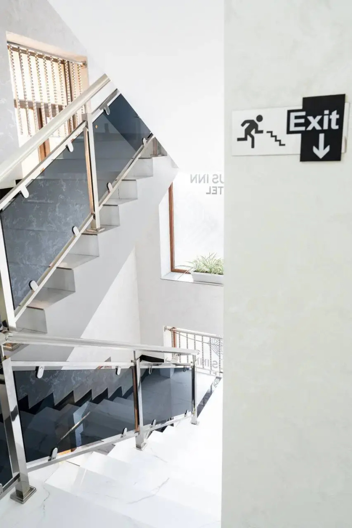 Отель Status Inn