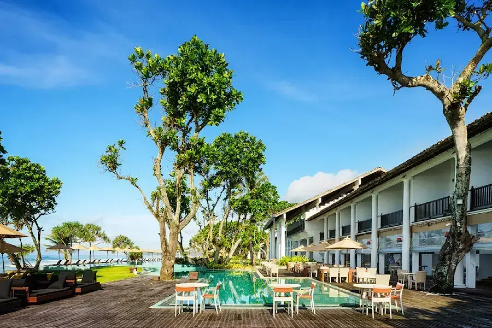 Курортный отель The Fortress Resort&Spa