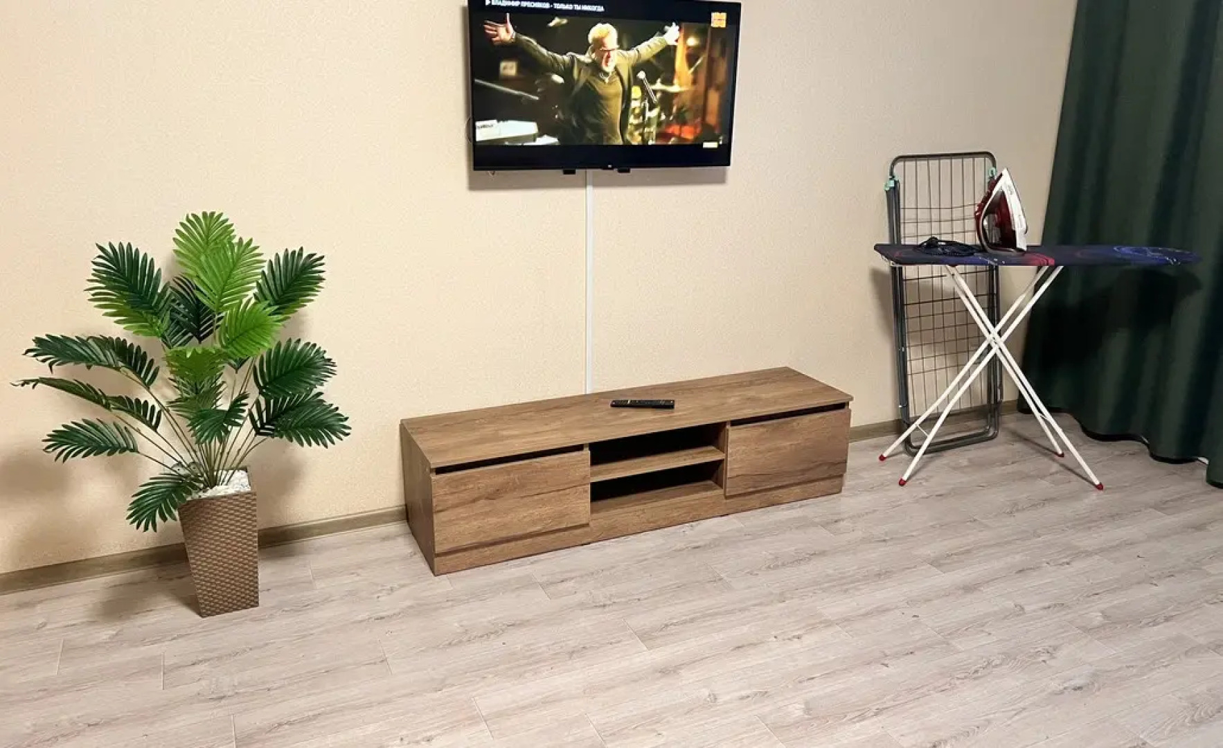 Апартаменты Сутки Как Дома на Ботанической 8/2