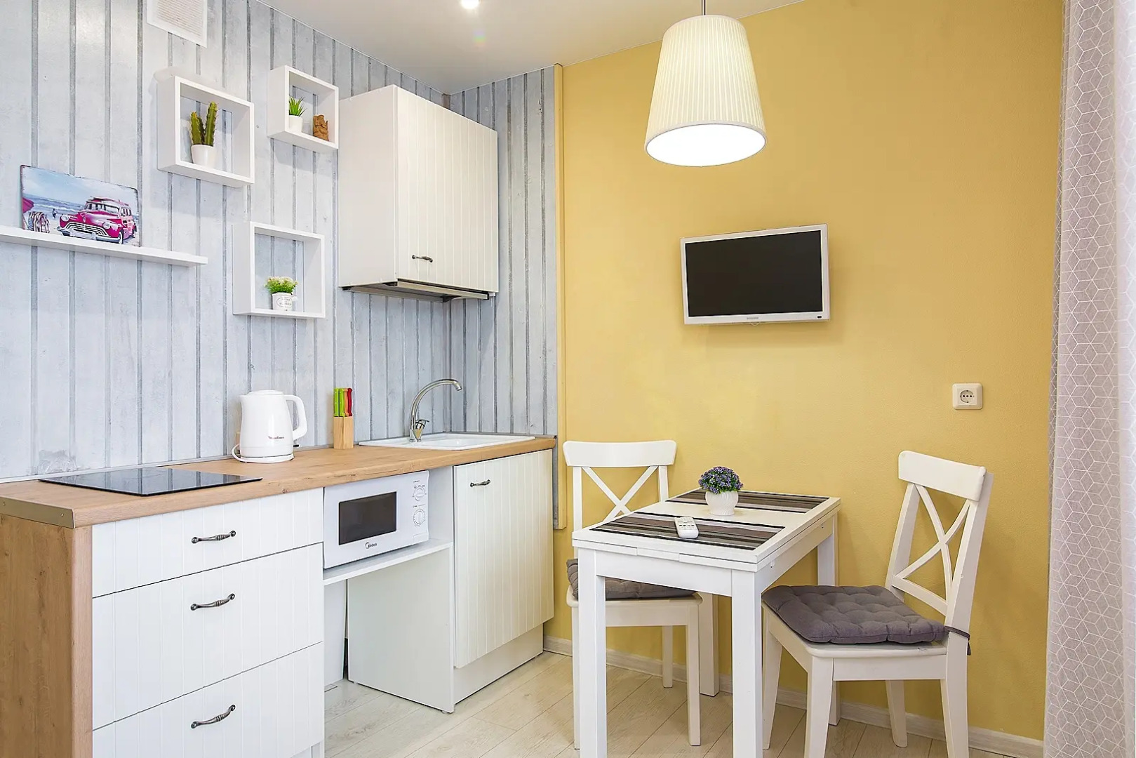 Апартаменты на Волжской набережной 26, с видом на Волгу. м.Стрелка. Сова-Дом