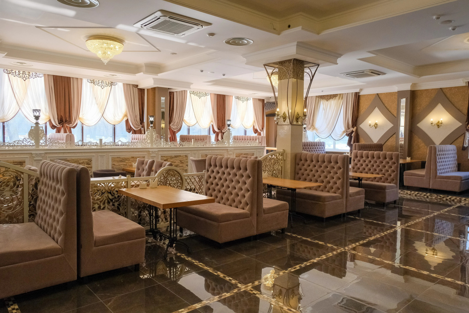 Отель Зодиак