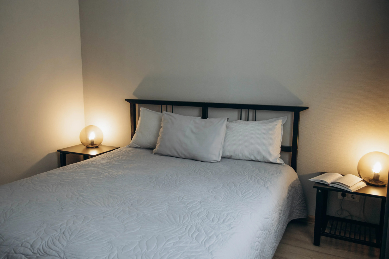 Квартира двухкомнатная в Доме с видом на Лавру