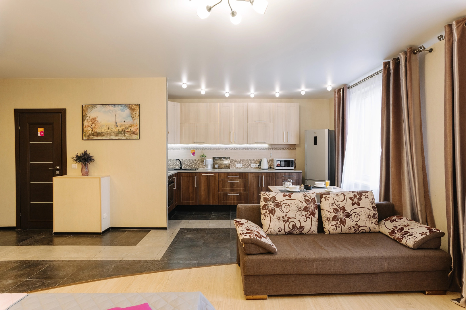 Апартаменты 9 ночей с видом на речку на Коммунальной 1